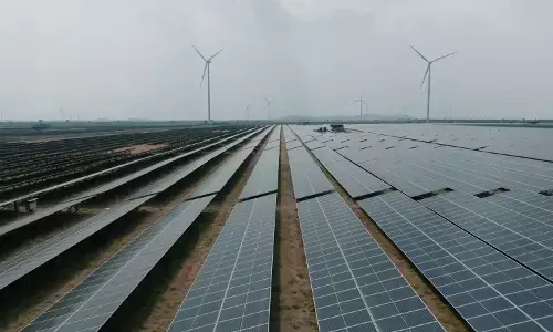 CleanMax, STT GDC India expand renewable energy partnership to power AI-driven data centres