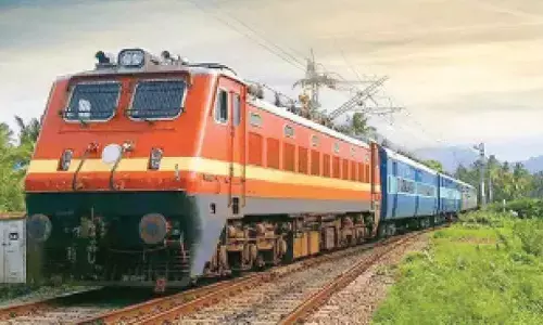 SCR extends special summer trains to ease passenger rush