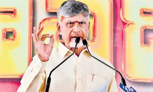 Naidu asks officials to prioritise small contractors