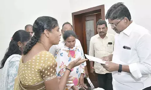 Minister Keshav conducts ‘Praja Darbar’