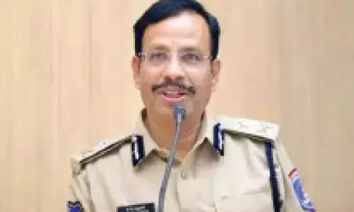 Hyderabad CP Sajjanar alerts people over artificial ripend mangoes