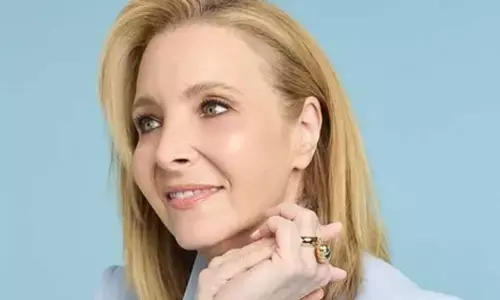 Lisa Kudrow sets record straight for ‘Friends’ character, says she wasn’t stupid