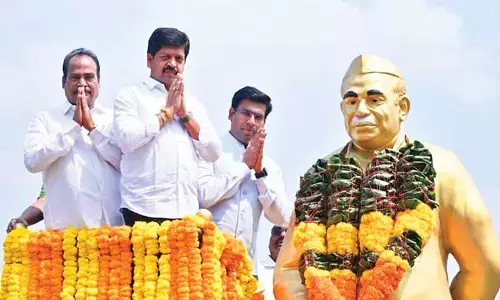 Leaders, officials pay floral tributes to Jagjivan Ram across Tirupati