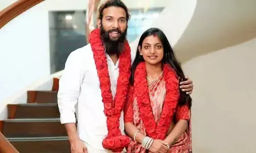 ‘Kumbh Viral Girl’ Monalisa Found To Be Minor, POCSO Case Filed Against Husband