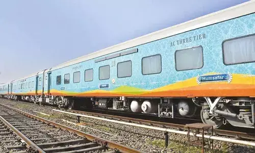 DRUCC member pitches for operation of Humsafar Express via Vizag