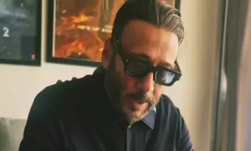 Jackie Shroff pays tribute to KL Saigal and Navin Nischol on their birth anniversaries