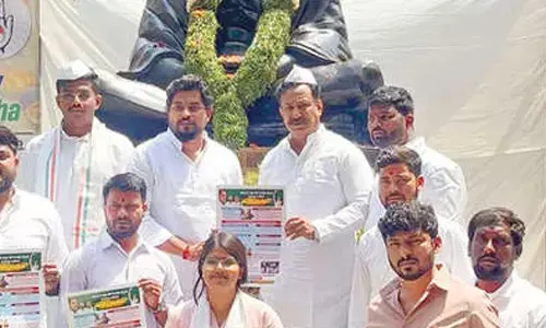 Kisan Nyay Satyagraha held at Bapu Ghat