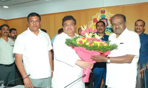 Kumaraswamy holds talks with Karnataka Minister on ARAI Centre