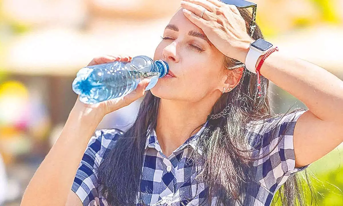 Why women are more prone to dehydration in summer!