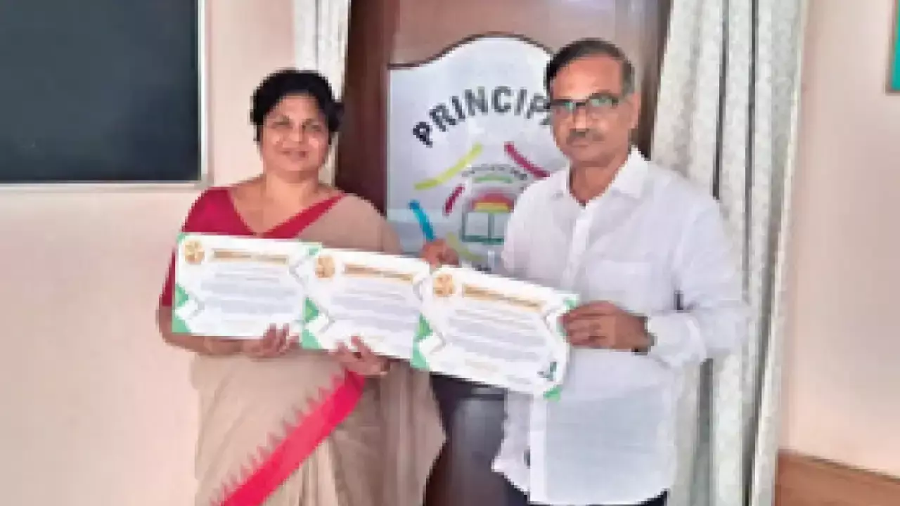 Harvest School wins ‘Highest Clicks Achievement’ award