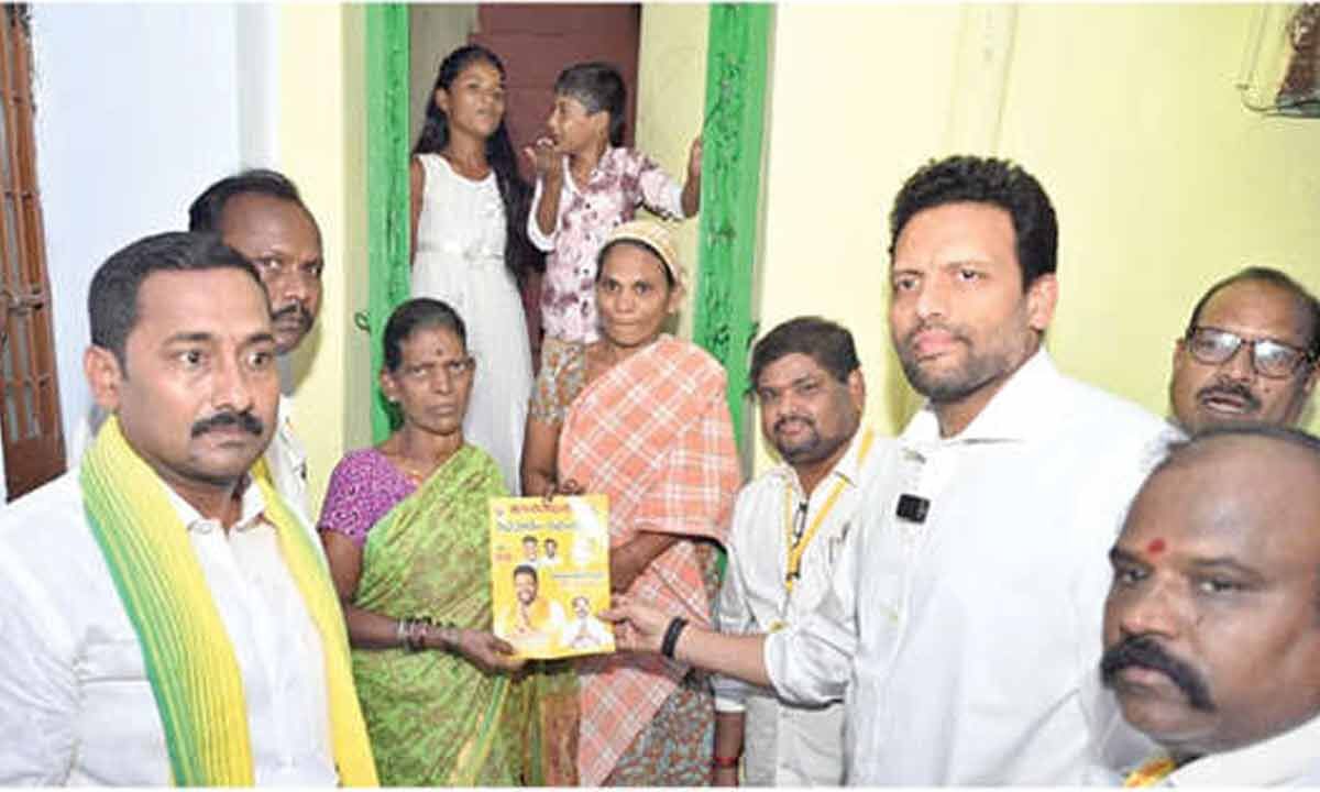 Minister Bharath assesses civic issues in Kurnool’s 8th ward
