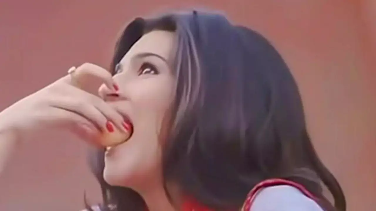 Kriti Sanon celebrates 12 years in Bollywood, recalls shooting her first ‘Heropanti’ shot with ‘gol gappas’
