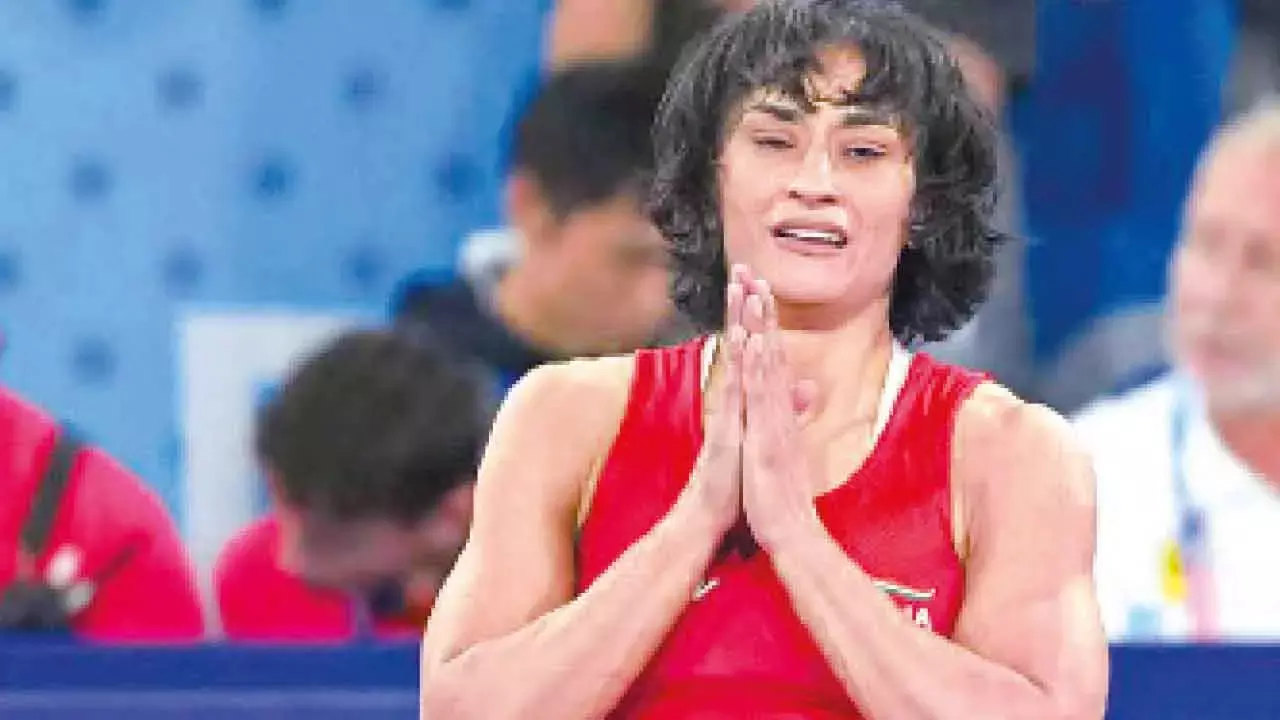 HC pulls up WFI over decision to declare Vinesh Phogat ineligible