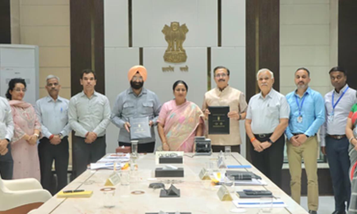 Delhi CM Rekha Gupta directs hi-tech reforms in sub-registrar offices