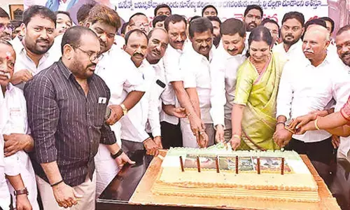 Komatireddy’s birthday celebrated across Nalgonda