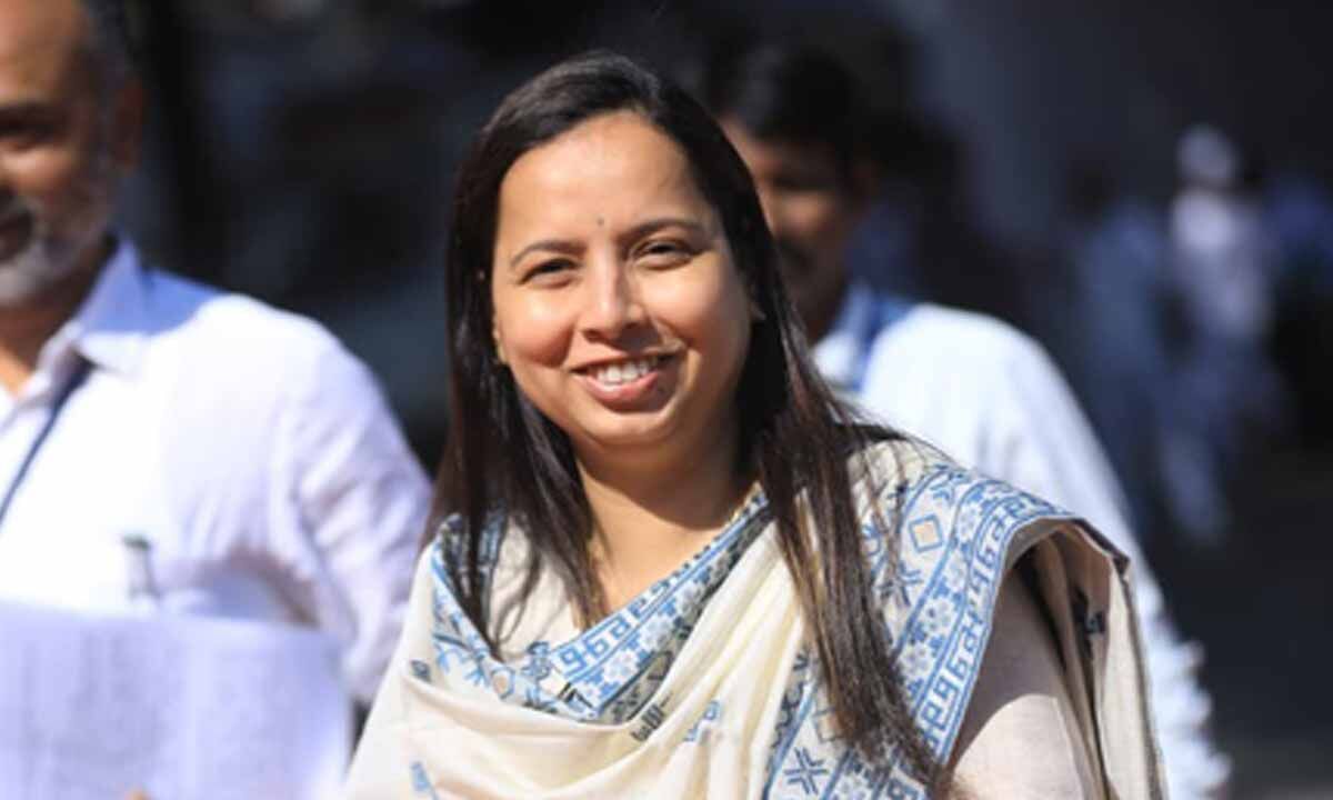 Maharashtra to push holistic development of single women through special policy: Minister Aditi Tatkare
