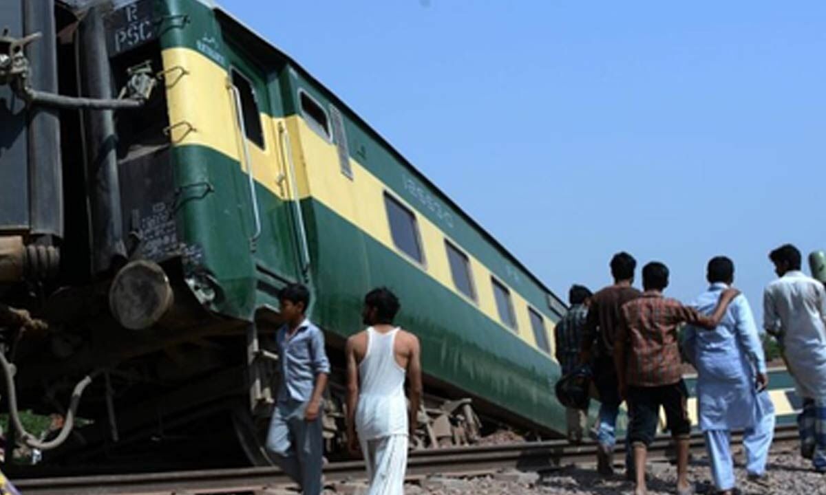 Pakistan: Train services in Balochistan remain suspended for second day