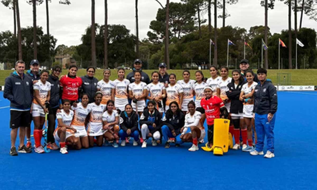 Indian Women's Hockey Team lose 2-3 in a tight fourth game to draw the friendly series against Australia in Perth