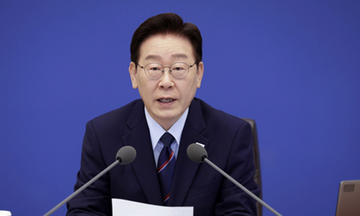 South Korean President calls joint Korean War remains repatriation 'testament' to South Korea-US alliance