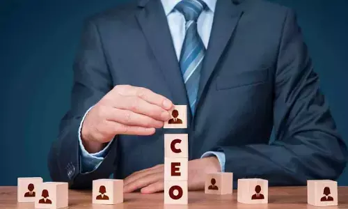 Take a middle path on CEO payout