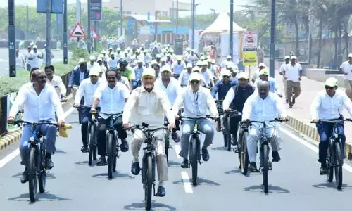 CM pedals five-and-a-half-km in 21 minutes, 18 seconds on WED