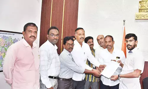APUWJ urges collector to secure private school seats under RTE quota