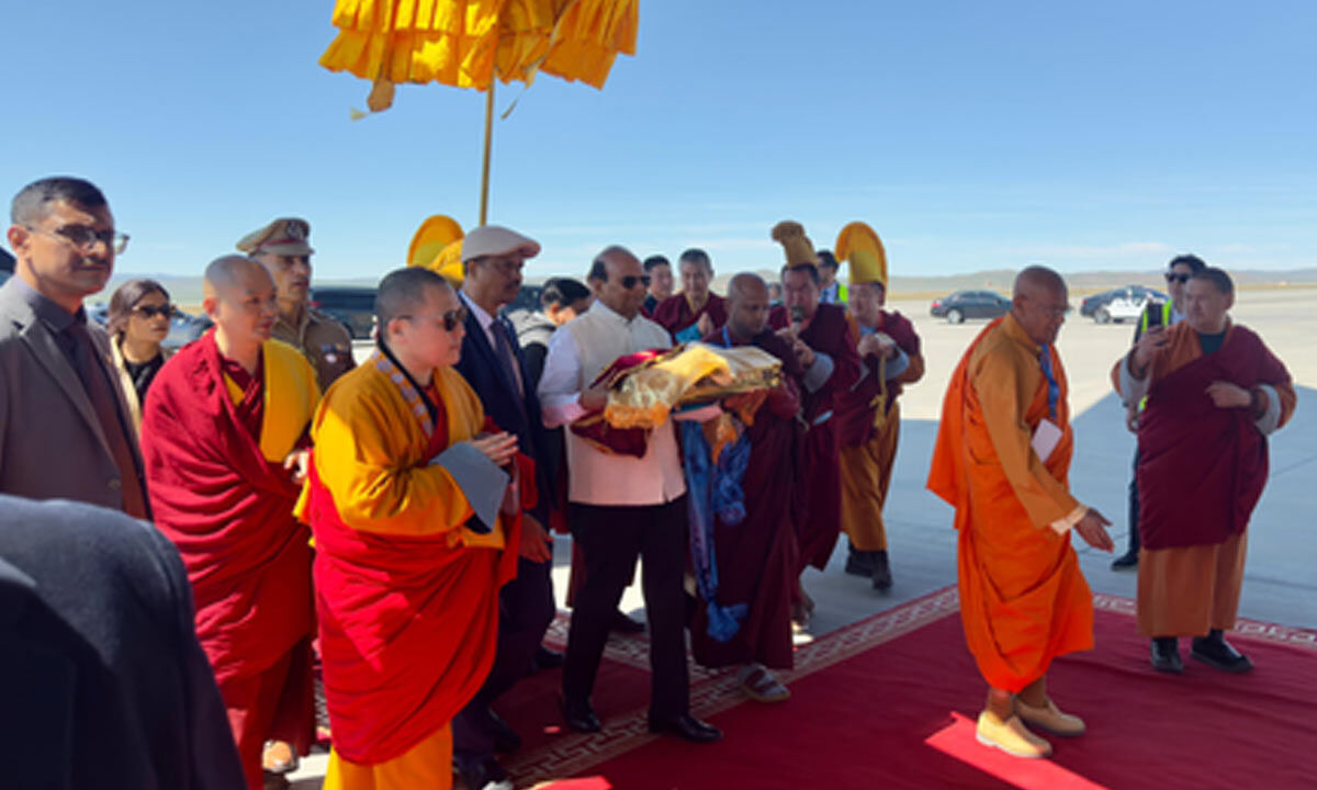 Indian delegation brings back holy relics of Lord Buddha's disciples from Mongolia
