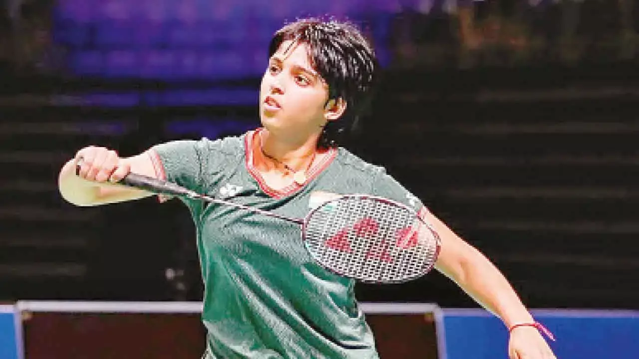 Tanvi stuns world No 11 Chiu, Sindhu cruises