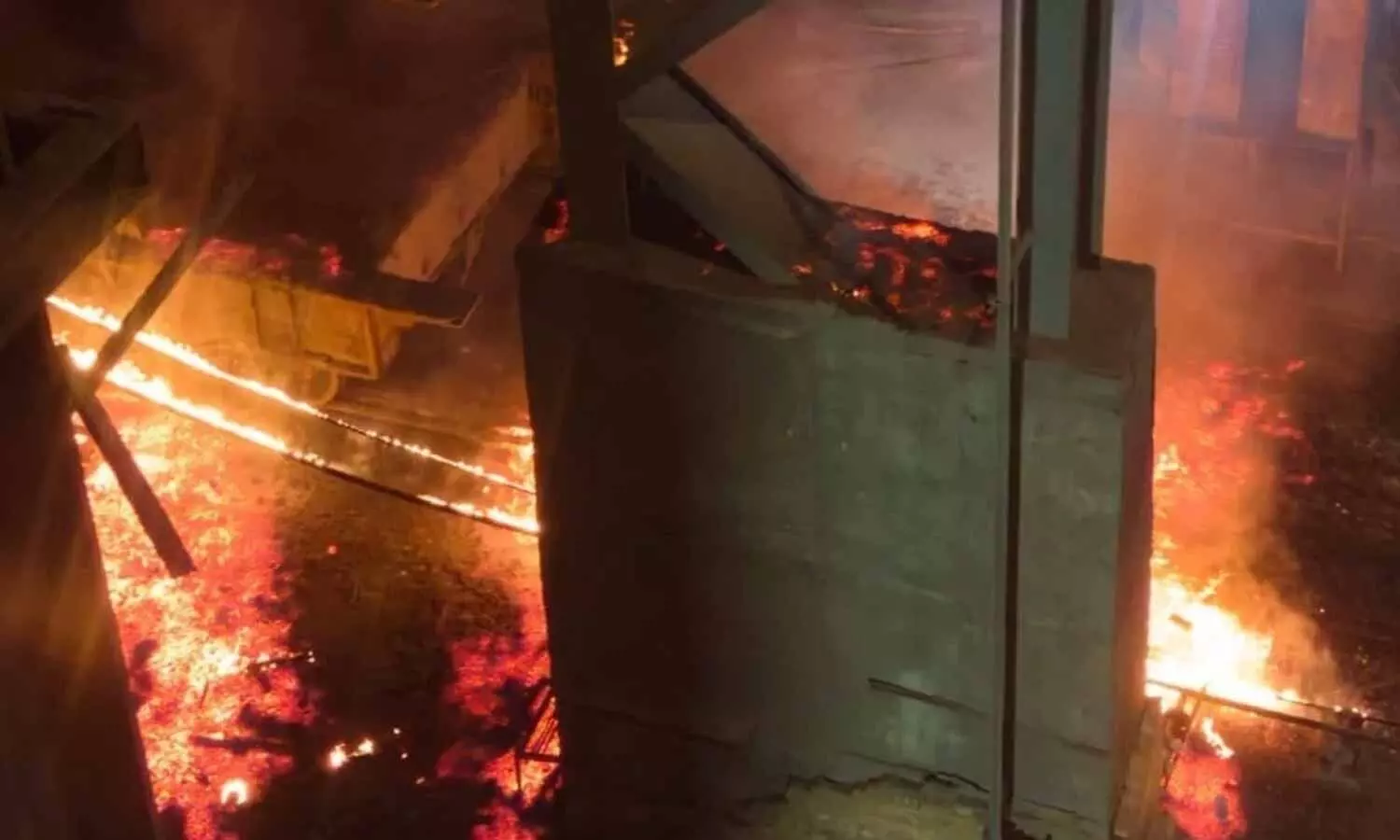 Major accident averted after Molten steel spill at Vizag Steel Plant Major accident averted after Molten steel spill at Vizag Steel Plant