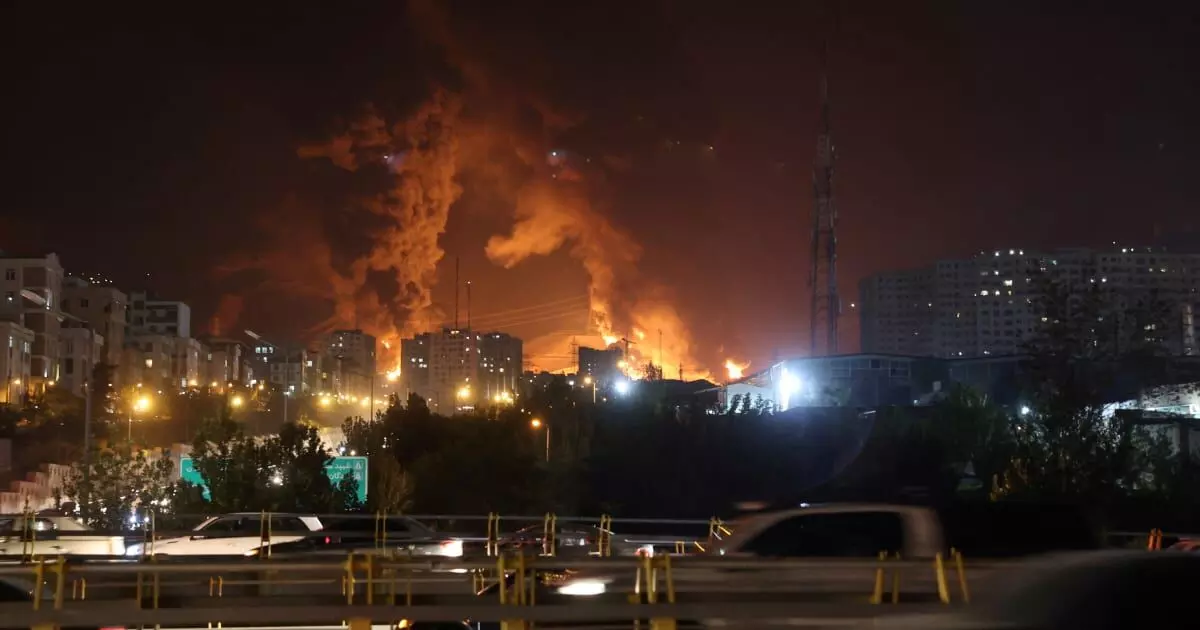 US Intensifies Pressure on Iran With Second Night of Strikes US Intensifies Pressure on Iran With Second Night of Strikes