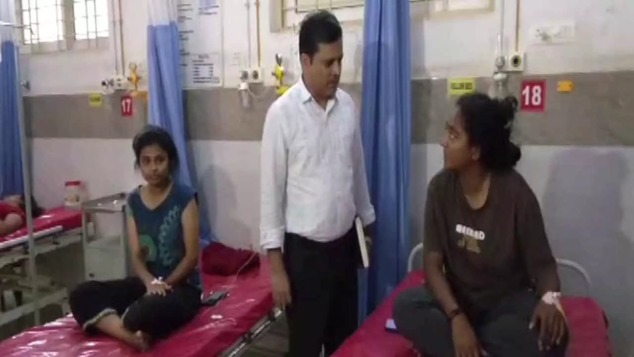 15 students fall ill after consuming sambar allegedly contaminated by lizard in Hassan college hostel 15 students fall ill after consuming sambar allegedly contaminated by lizard in Hassan college hostel