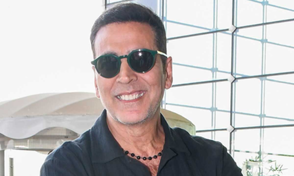 Akshay Kumar on Raveena Tandon: Earlier she was a heroine, now a ...