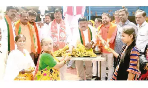 BJP leaders celebrate PM Modi’s record-breaking tenure