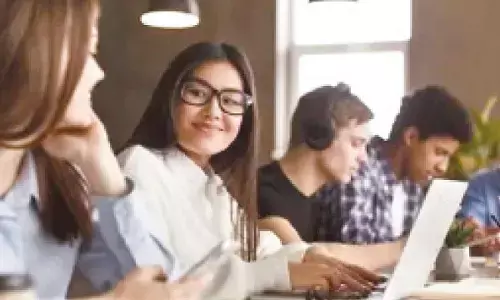 Commerce beyond traditional careers: Emerging trends and opportunities