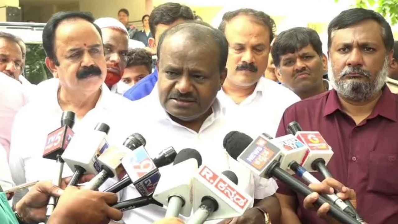Bidadi township is a real estate venture, alleges Kumaraswamy; questions D.K. Shivakumar’s wealth growth
