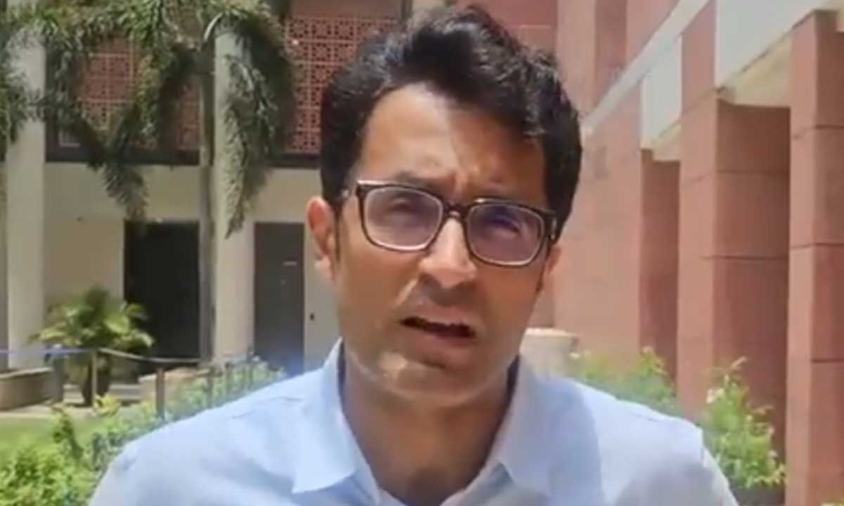 BJP’s birthday gift jab at Rahul, after Shashi Tharoor’s praise for Modi govt’s diplomacy