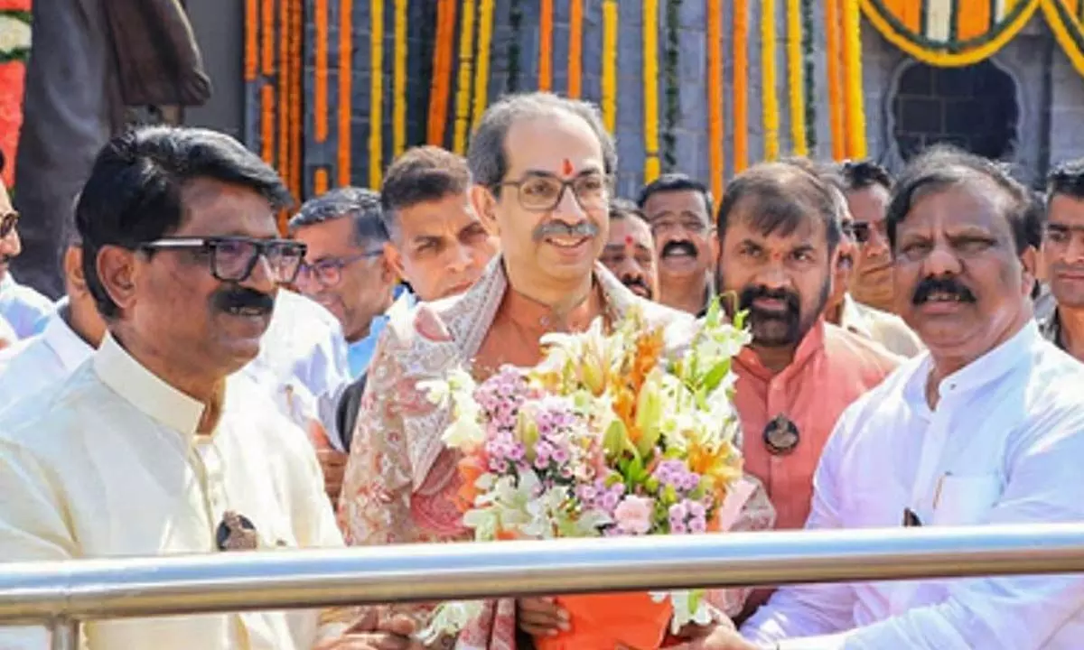 Six Shiv Sena (UBT) MPs Join Eknath Shinde Faction, Bolstering NDA Strength | Quick Digest