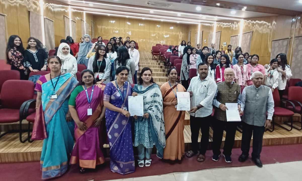 Public Relations Society of India, Hyderabad entered into MOU with St. Ann’s College for Women and CBIT