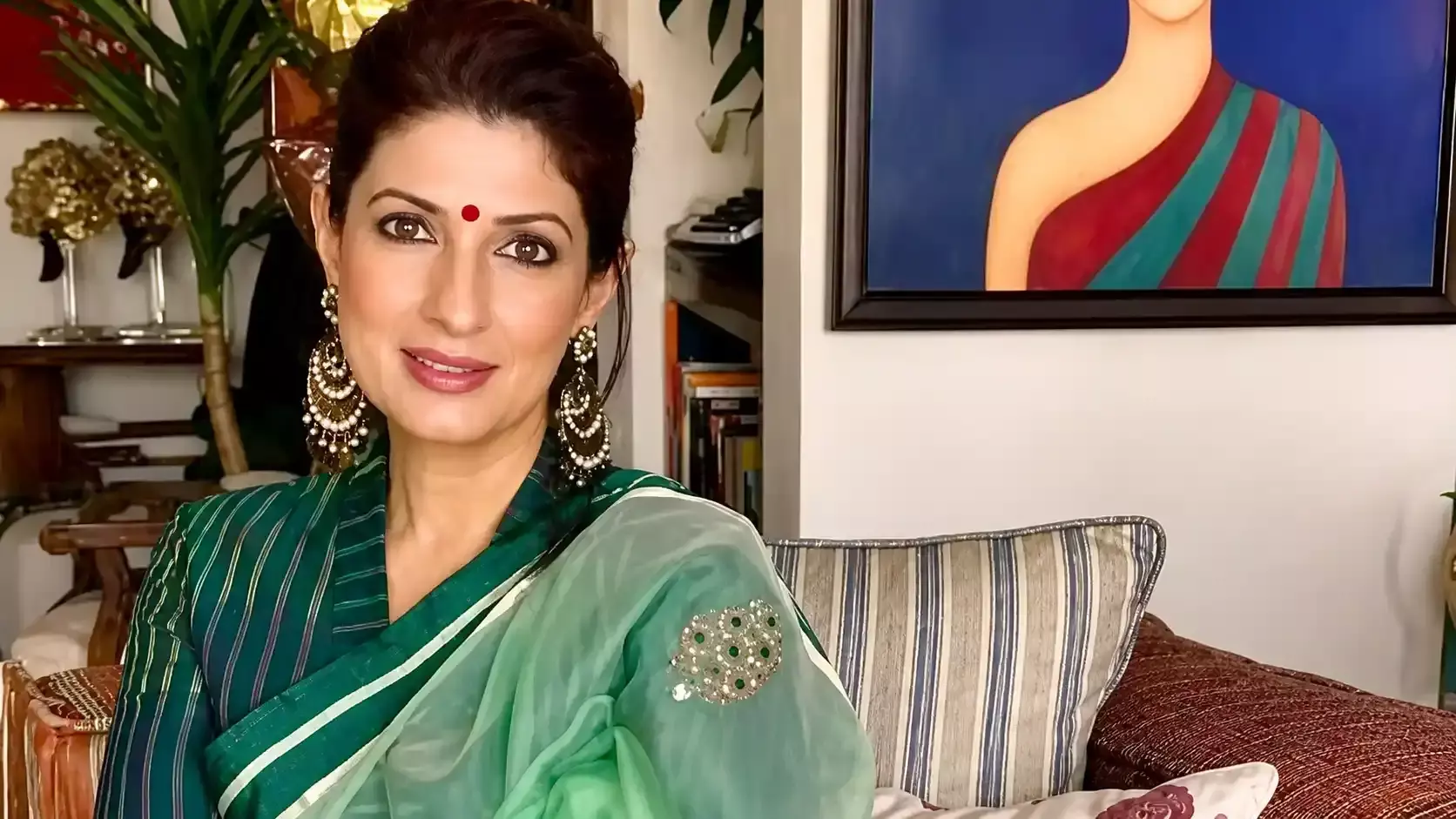 Twinkle Khanna Opens Up About Reinventing Herself Through New Careers Twinkle Khanna Opens Up About Reinventing Herself Through New Careers