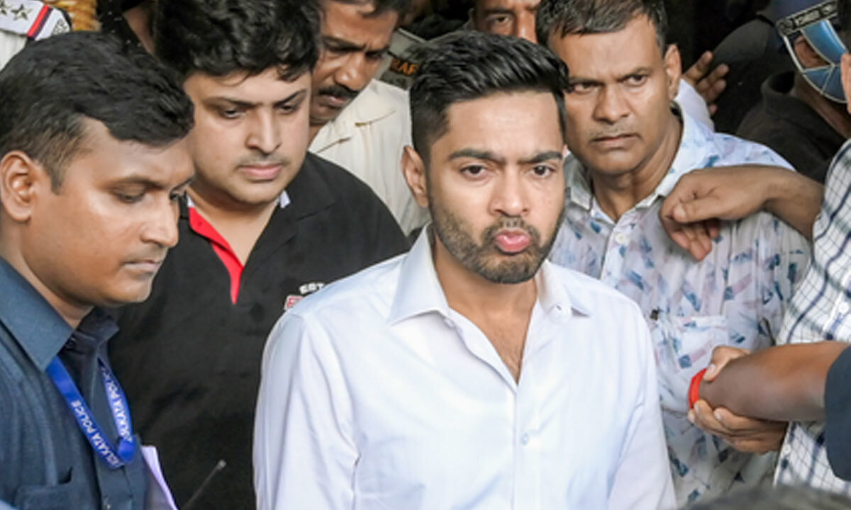Calcutta HC extends interim protection for Abhishek Banerjee in legislators' signature mismatch case