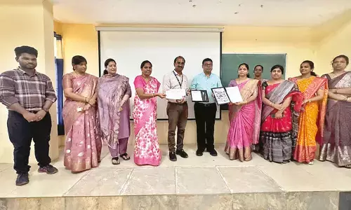 ECE HoD bags first prize at national semiconductor programme
