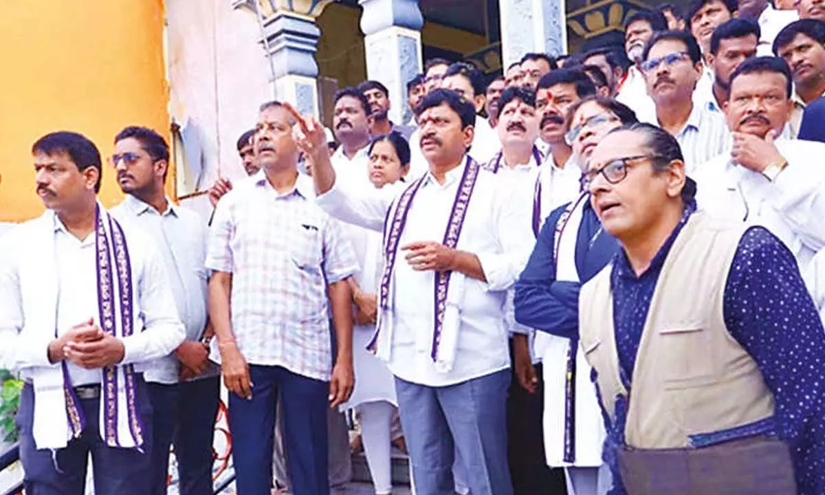 Ponguleti pushes for Bhadadri temple restoration before Godavari Pushkaram