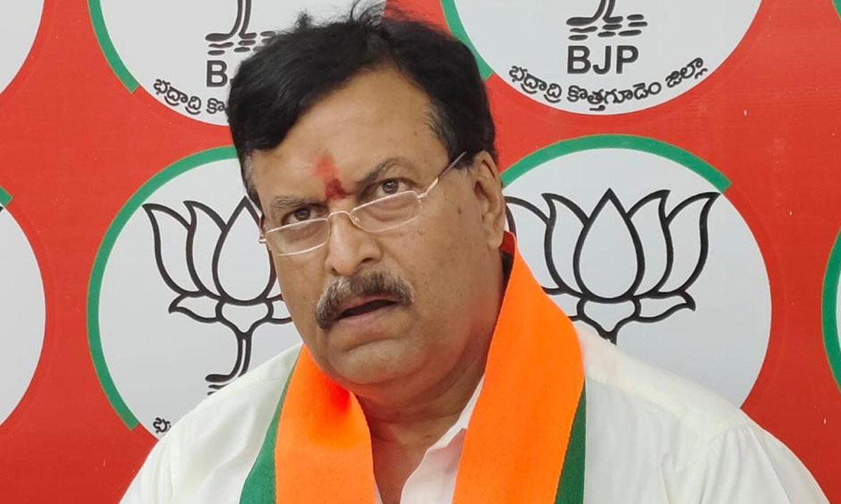 Dr. Ponguleti Sudhakar Reddy Condemns Congress Protest Near PM’s Residence, Calls for Responsible Parliamentary Conduct