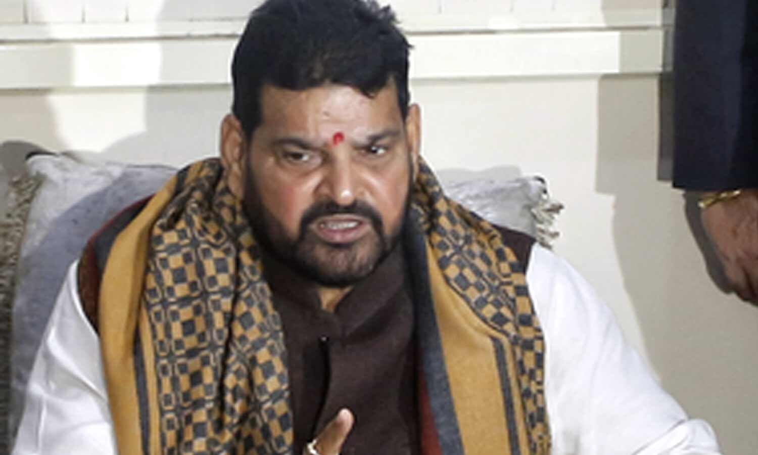 NDA leaders defend govt on student protests