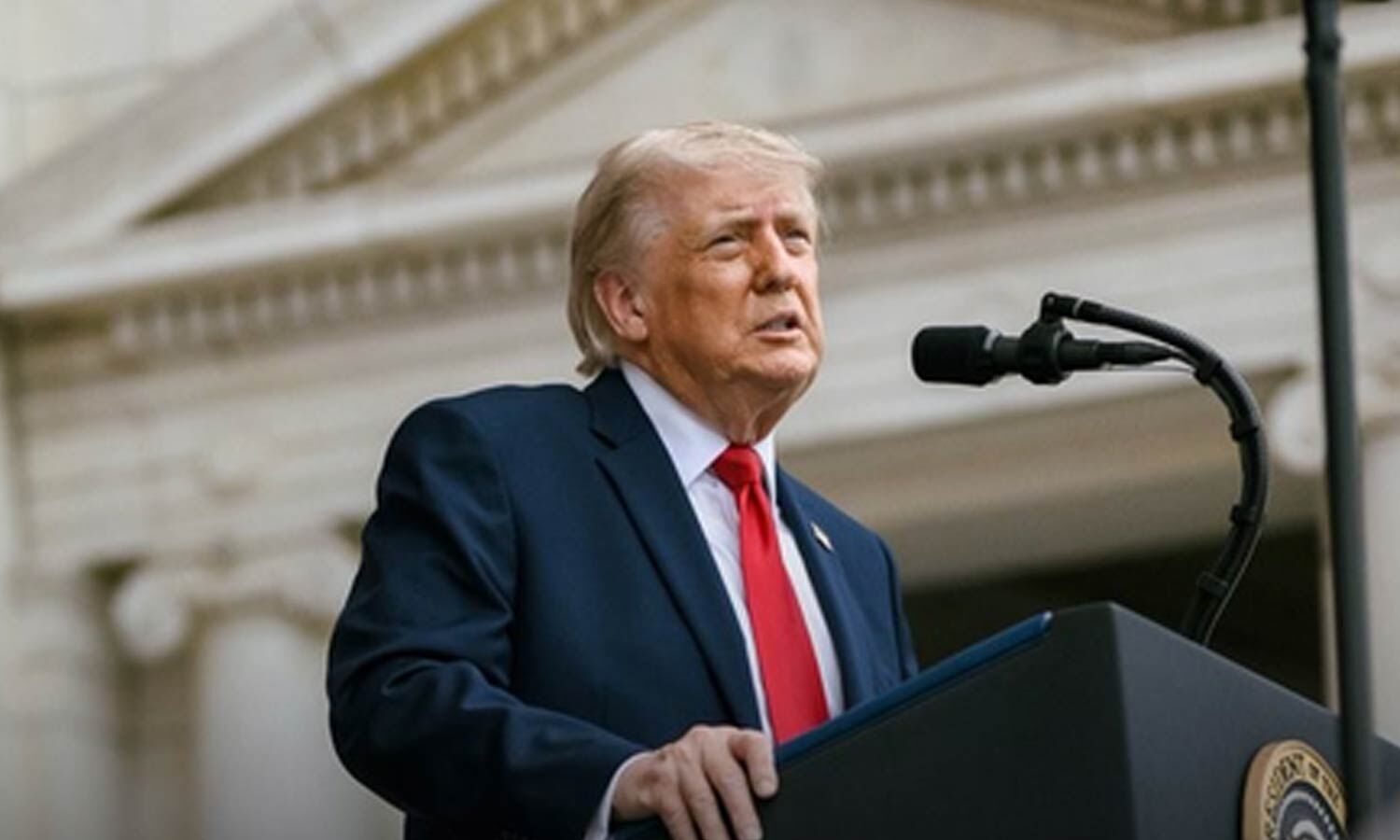 Trump renews attack on electric vehicle rules