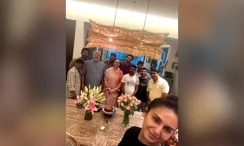 Huma Qureshi shares glimpses from her mothers birthday celebration
