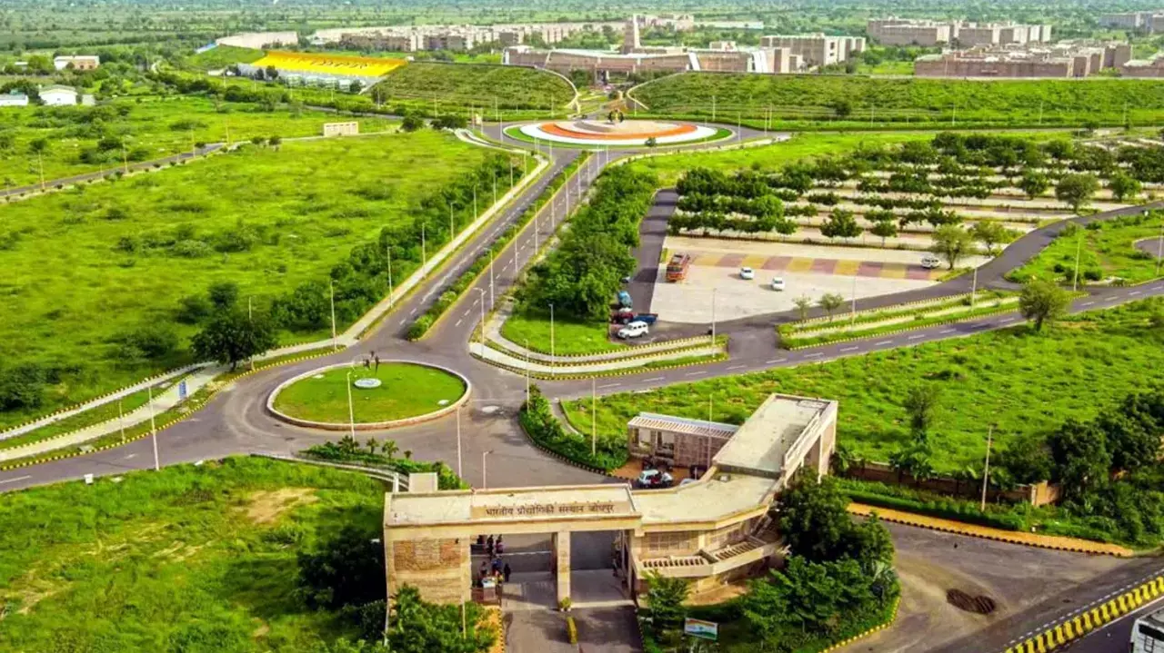 IIT Jodhpur introduces B.S. in management and technology to prepare students for the AI era