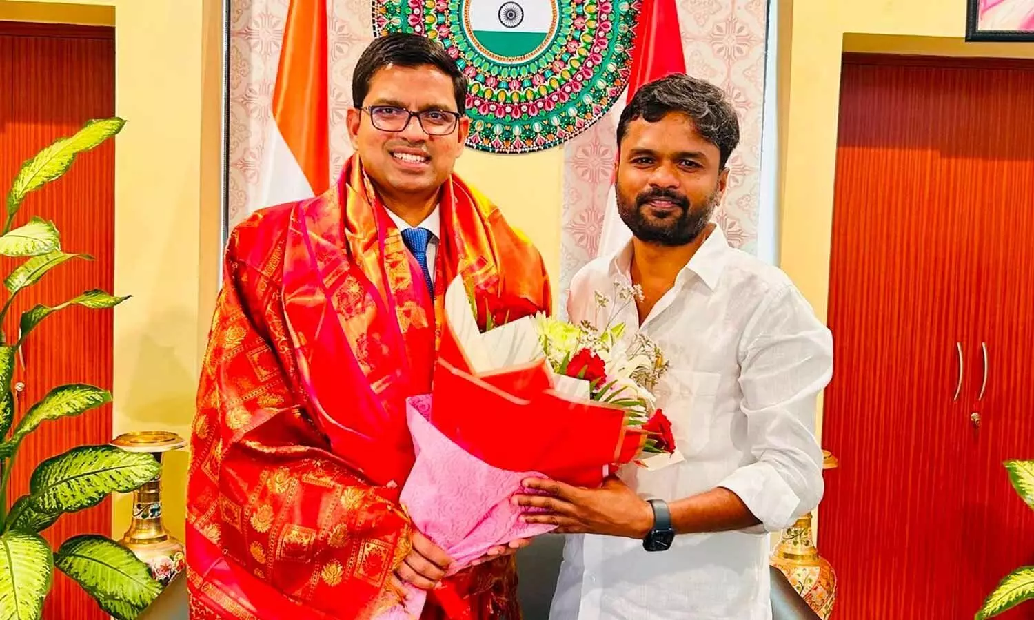 New Indian Consul General in Dubai holds key bilateral talks New Indian Consul General in Dubai holds key bilateral talks