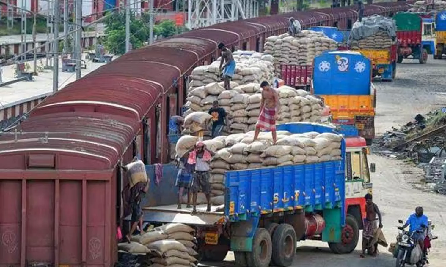 9% jump in Rlys freight movement last year 9% jump in Rlys freight movement last year