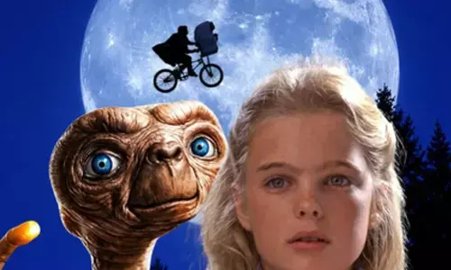 Erika Eleniak recalls Steven Spielberg’s reassuring support during her ‘E.T.’ debut